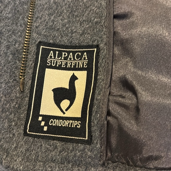 MaxMara Funnel Neck Short Sleeved Wool/Cashmere Blend Jacket - Picture 9 of 13